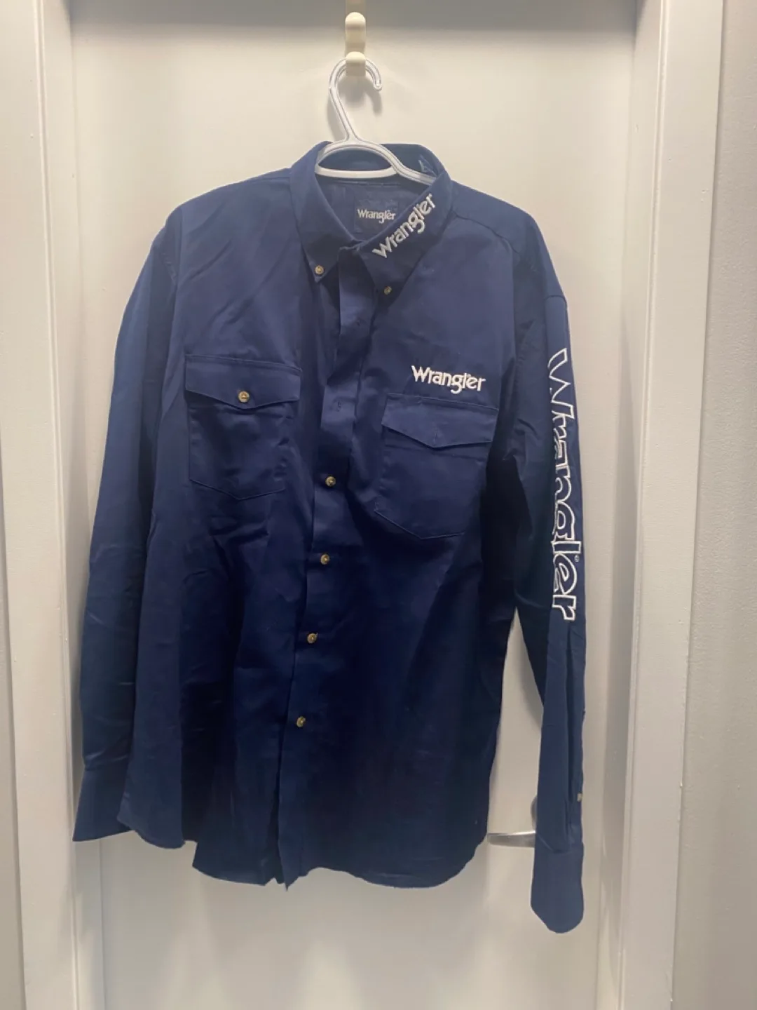 Wrangler Button-Up Shirt thumbnail