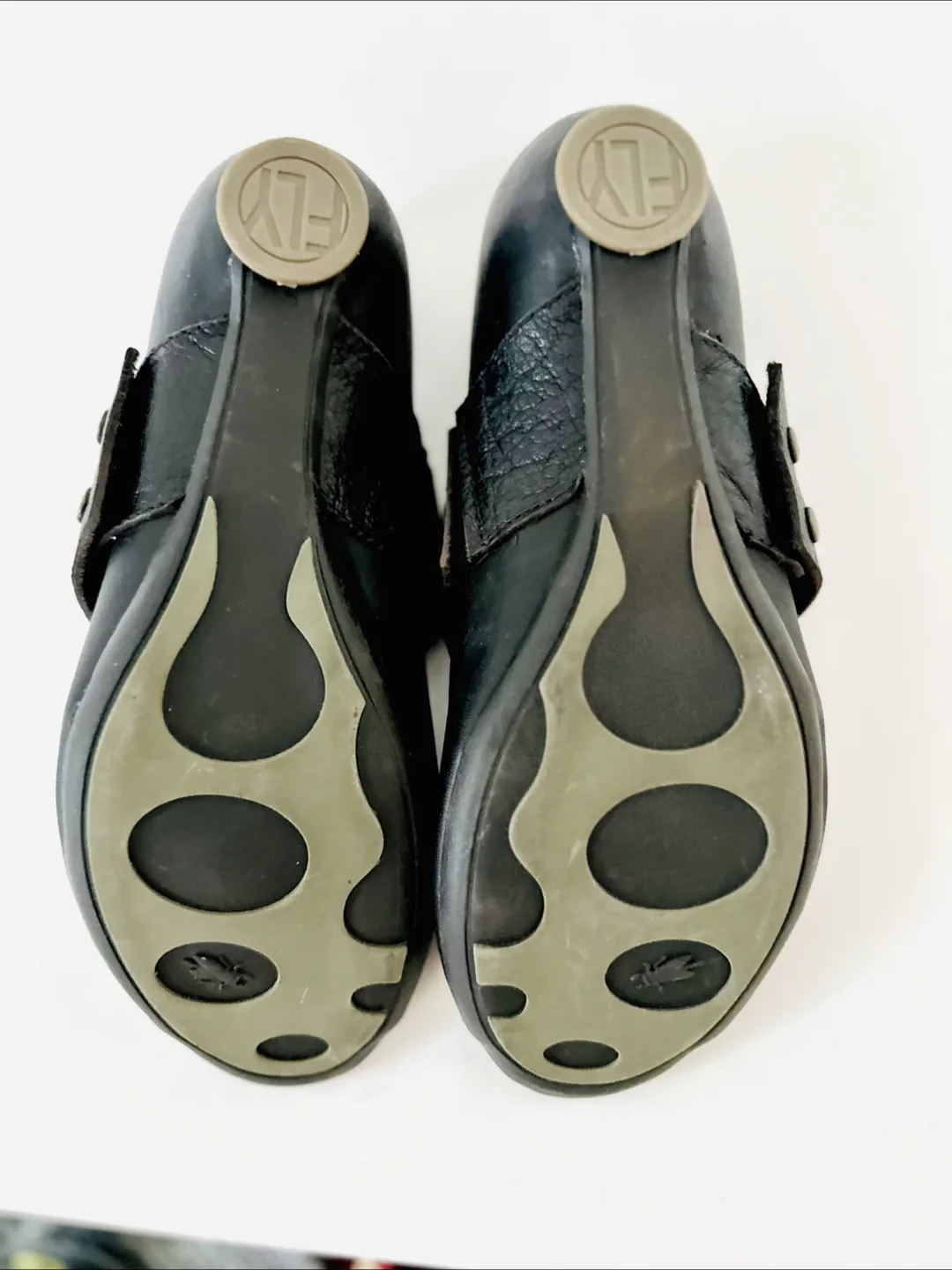 Fly London Black Peep Toe Flats size 5 / EU 36 image indicator(3)