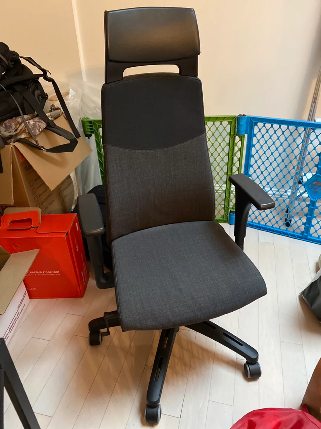 Black Office Chair 🥕 thumbnail