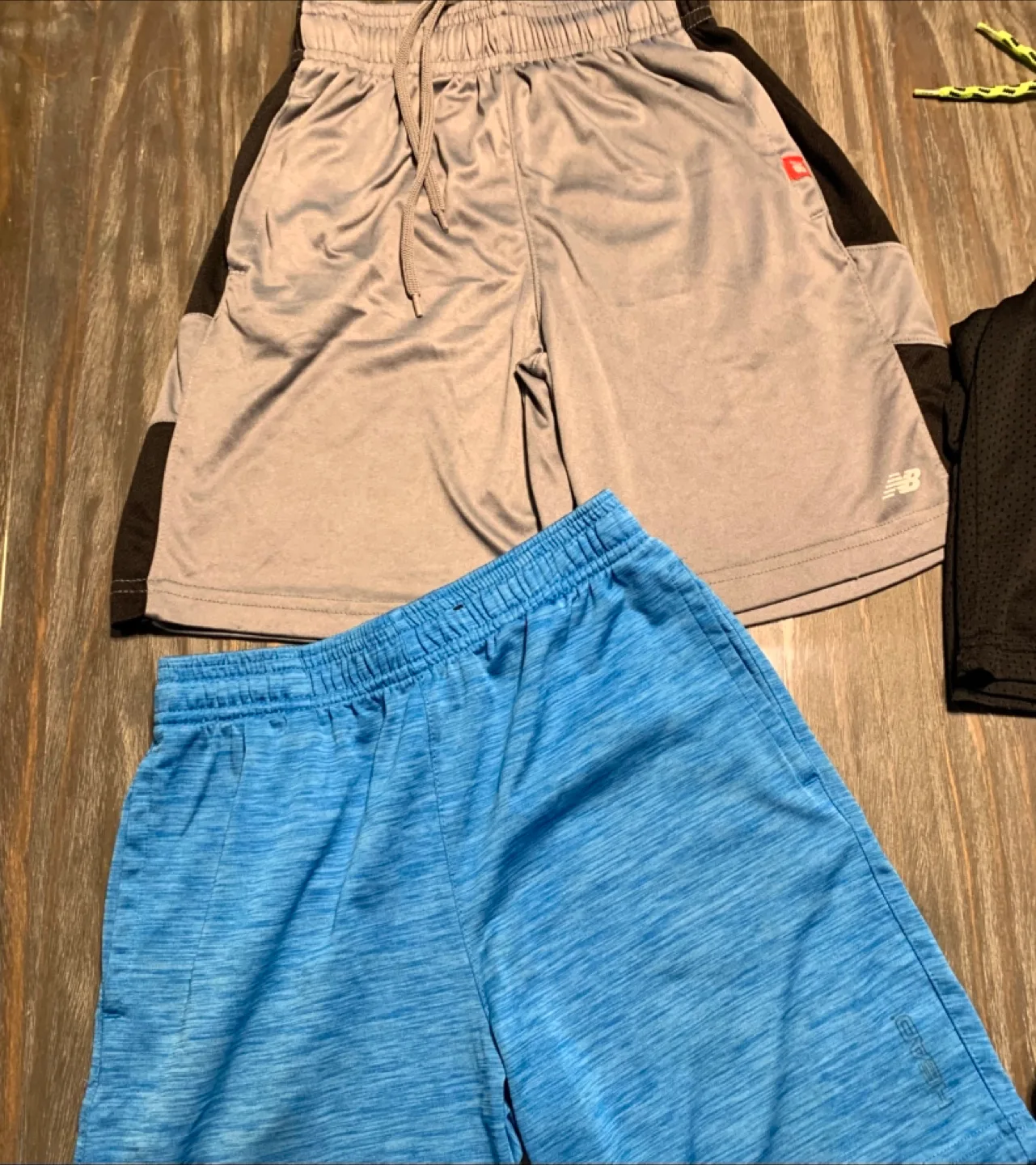 Youth Medium Shorts (10-12) image indicator(6)