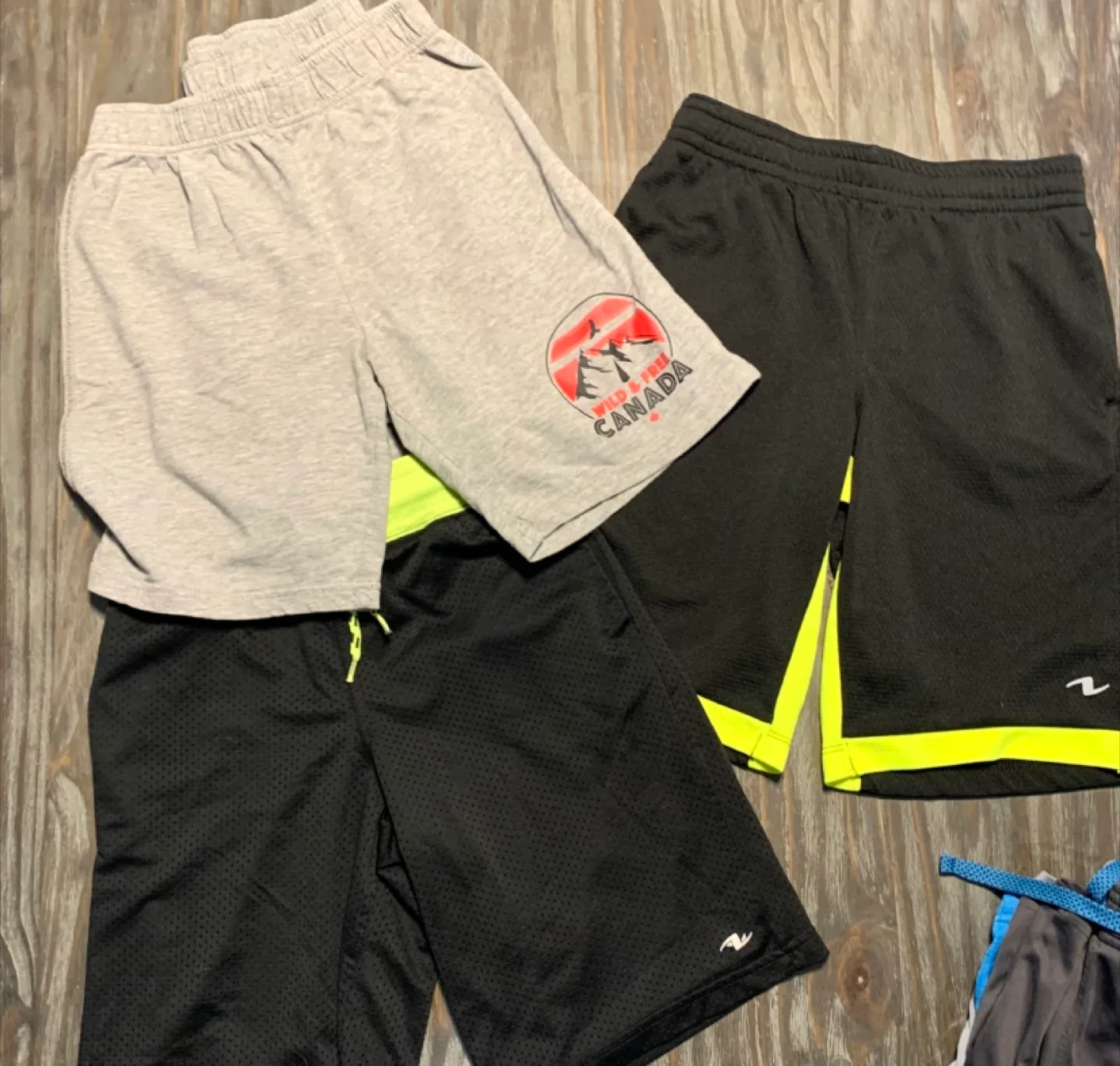 Youth Medium Shorts (10-12) image indicator(8)