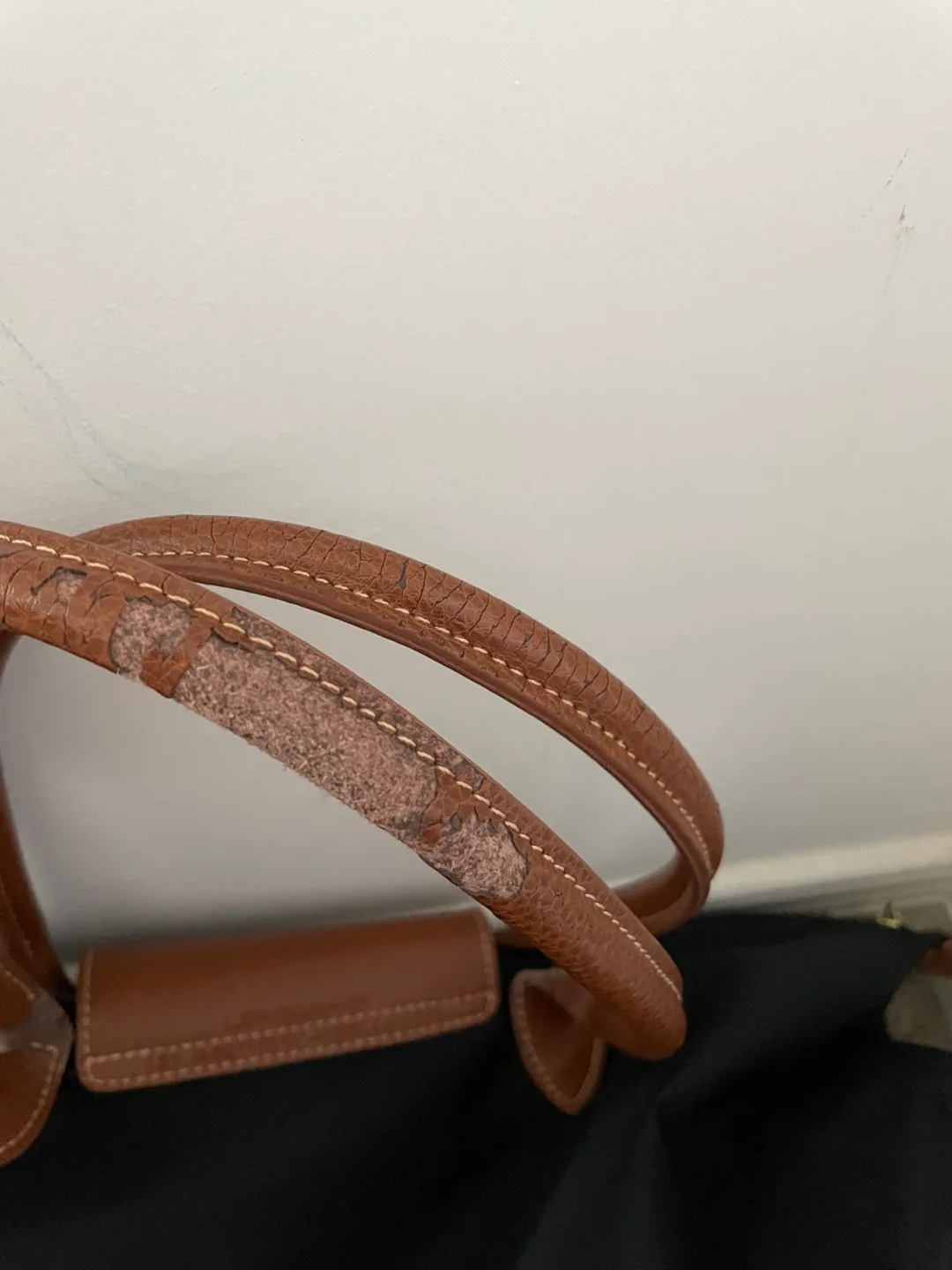 Longchamp Tote Bag (some leather peeling off) image indicator(4)