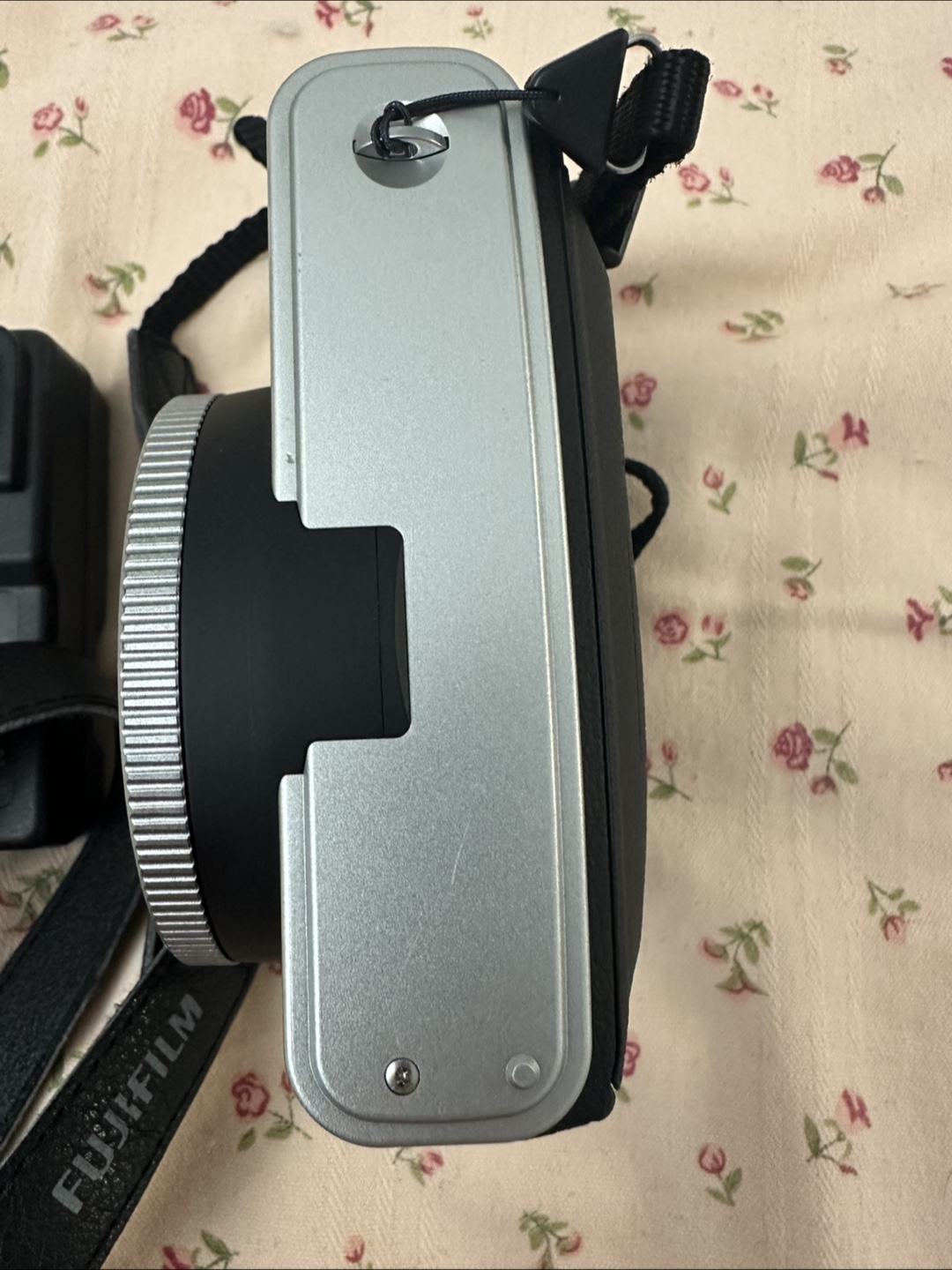 Fujifilm Instax Mini 90 Camera - photo 3