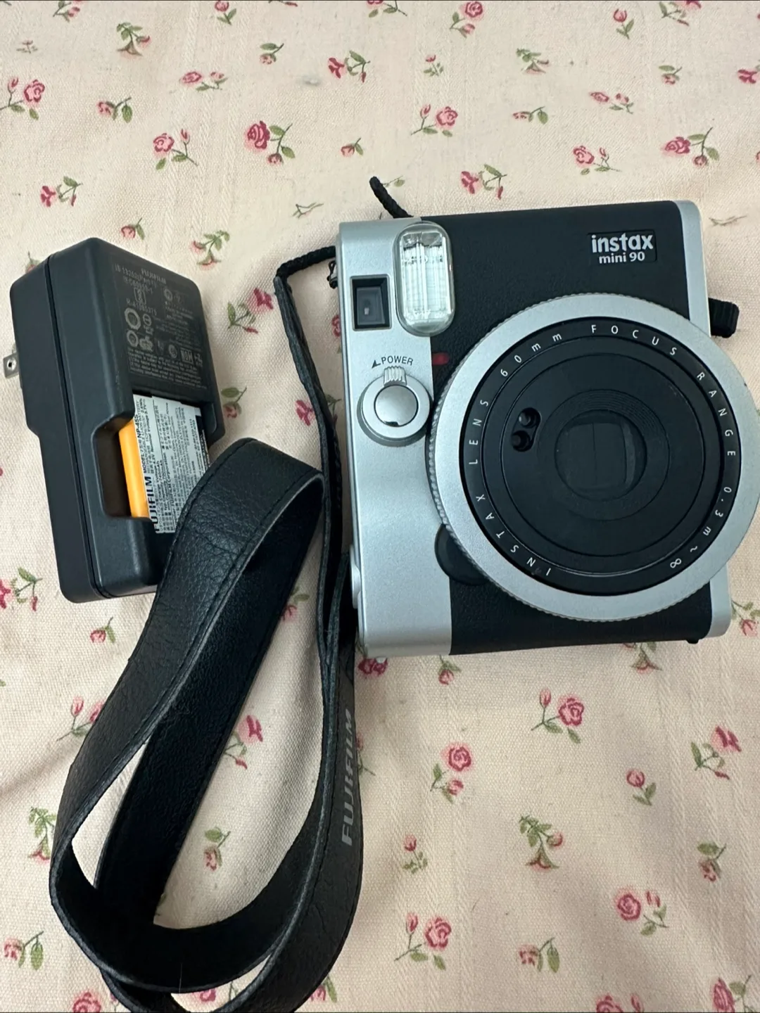 Fujifilm Instax Mini 90 Camera thumbnail