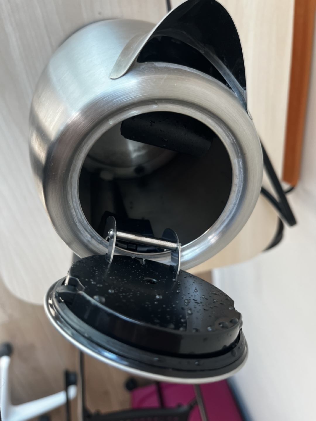 MOVING SALE Cuisinart Stainless Kettle w/Temp Presets - photo 4