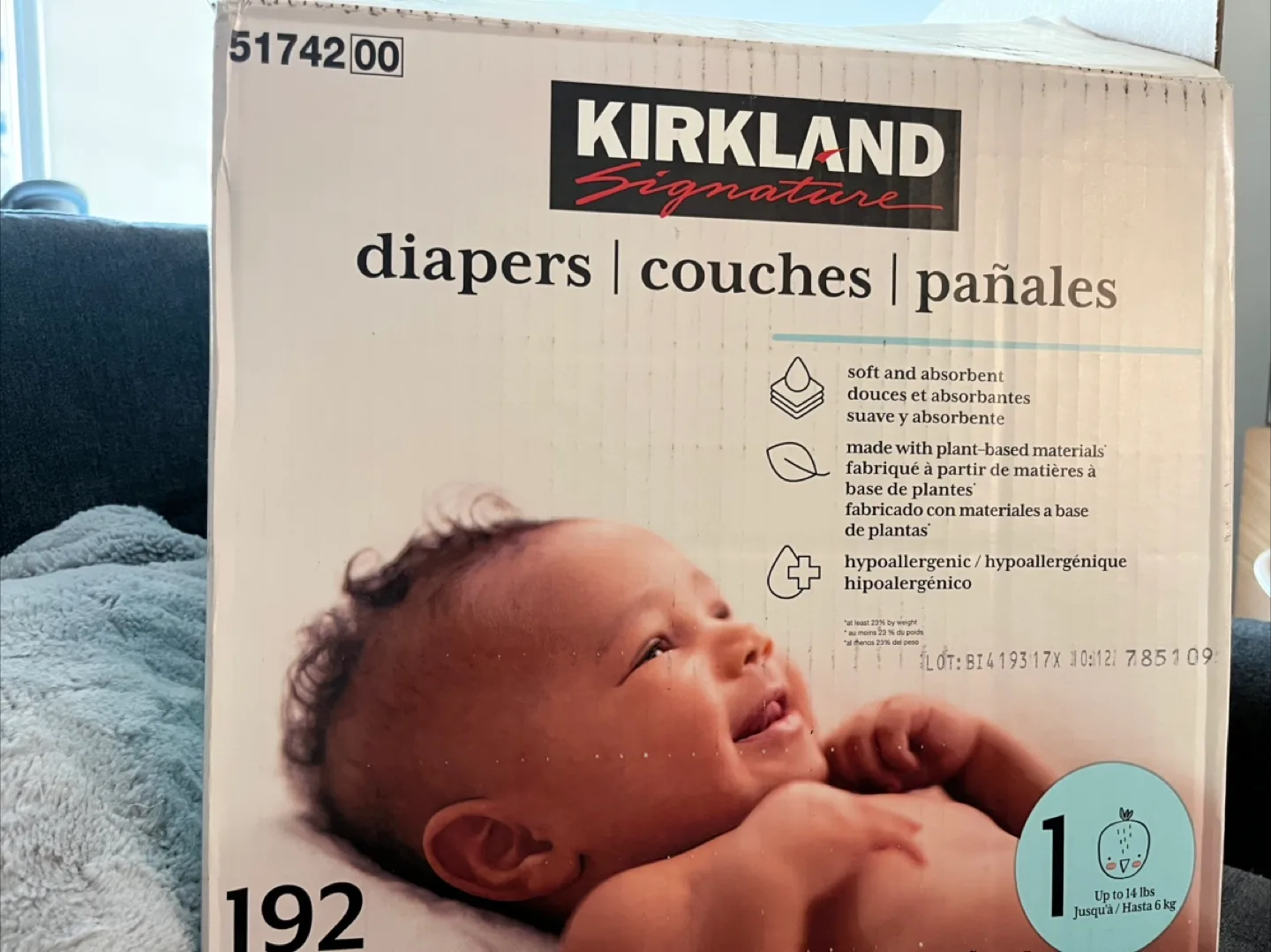 Kirkland Signature Diapers - Size 1 (open box) thumbnail