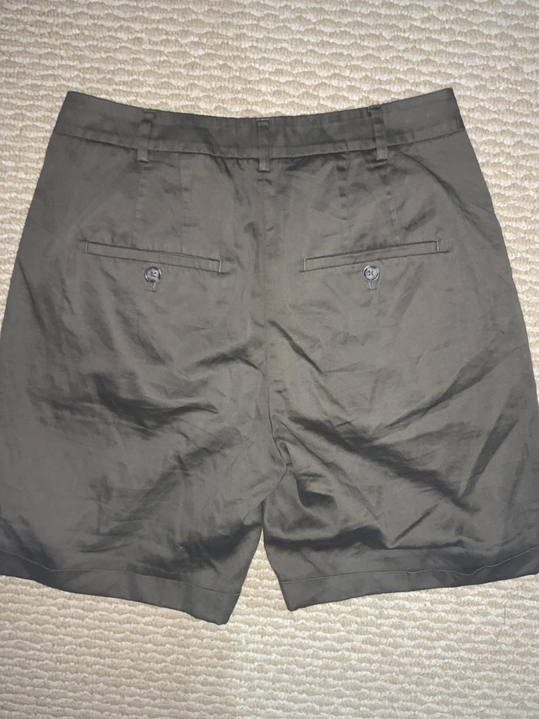 RW & CO. Women's Olive Green Cuffed Shorts - Size 6 - photo 3