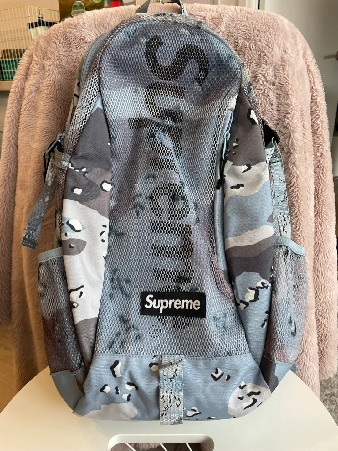 Supreme Backpack - Blue Chocolate Chip Camp (SS20) thumbnail