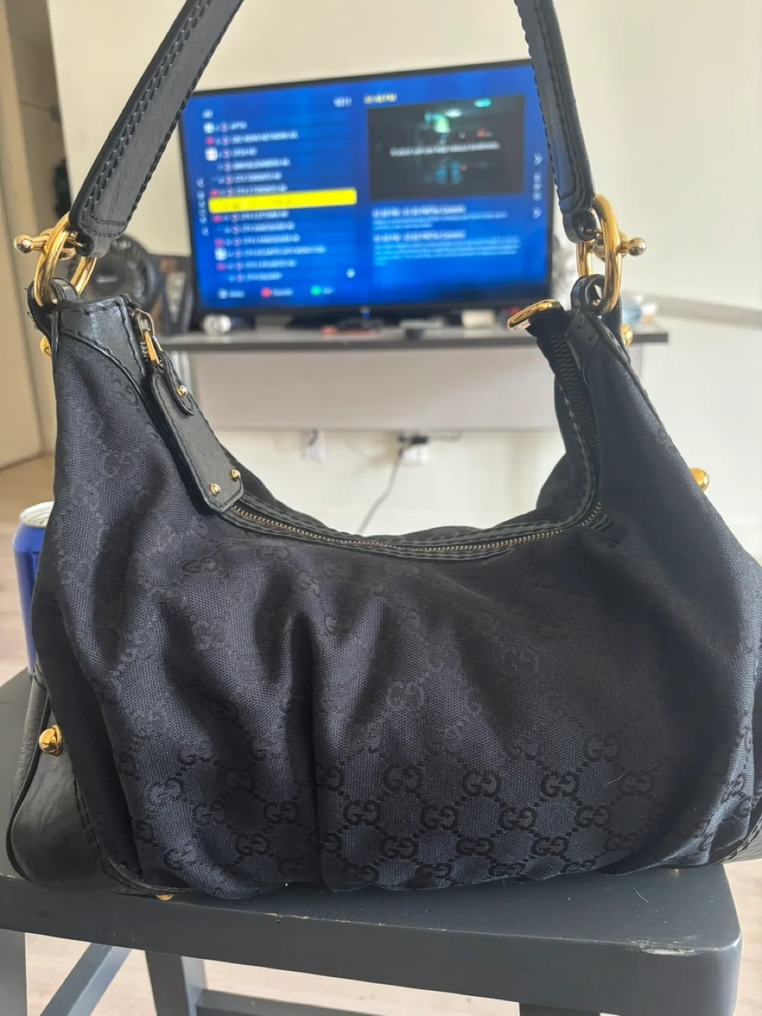 Authentic Gucci Hobobag thumbnail