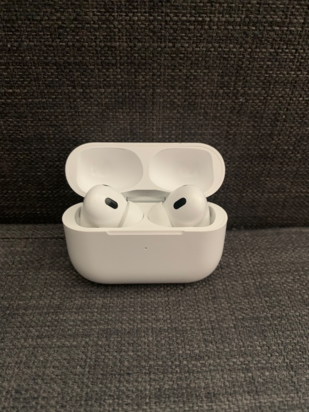 Apple AirPods Pro 2 - photo 2