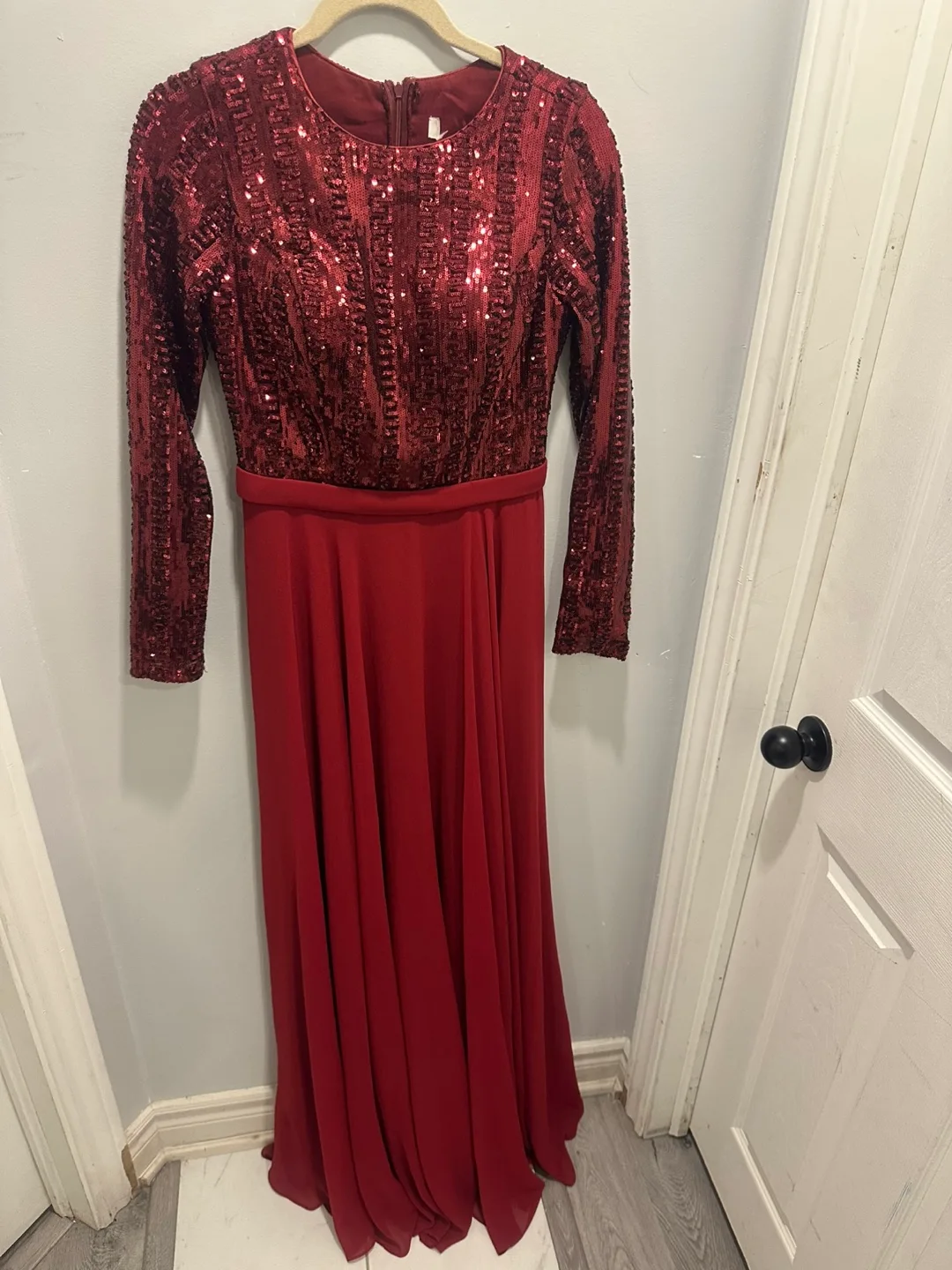 Red Sequin Gown image indicator(3)
