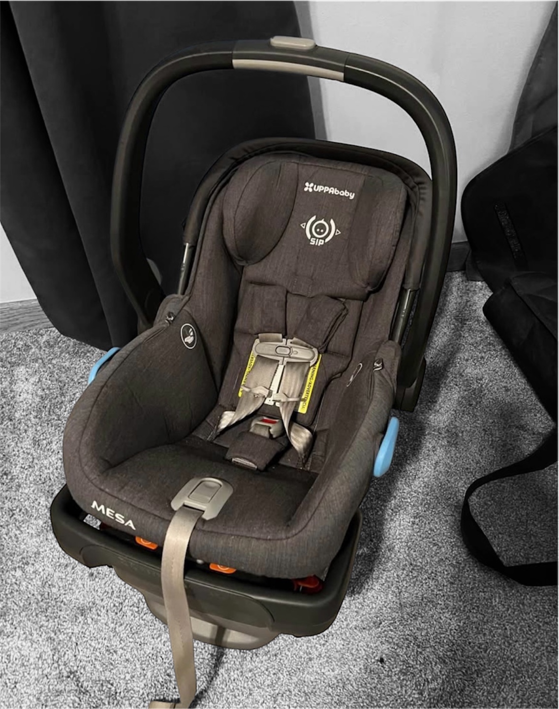 UPPAbaby MESA Infant Car Seat w/ base (read description) - photo 3