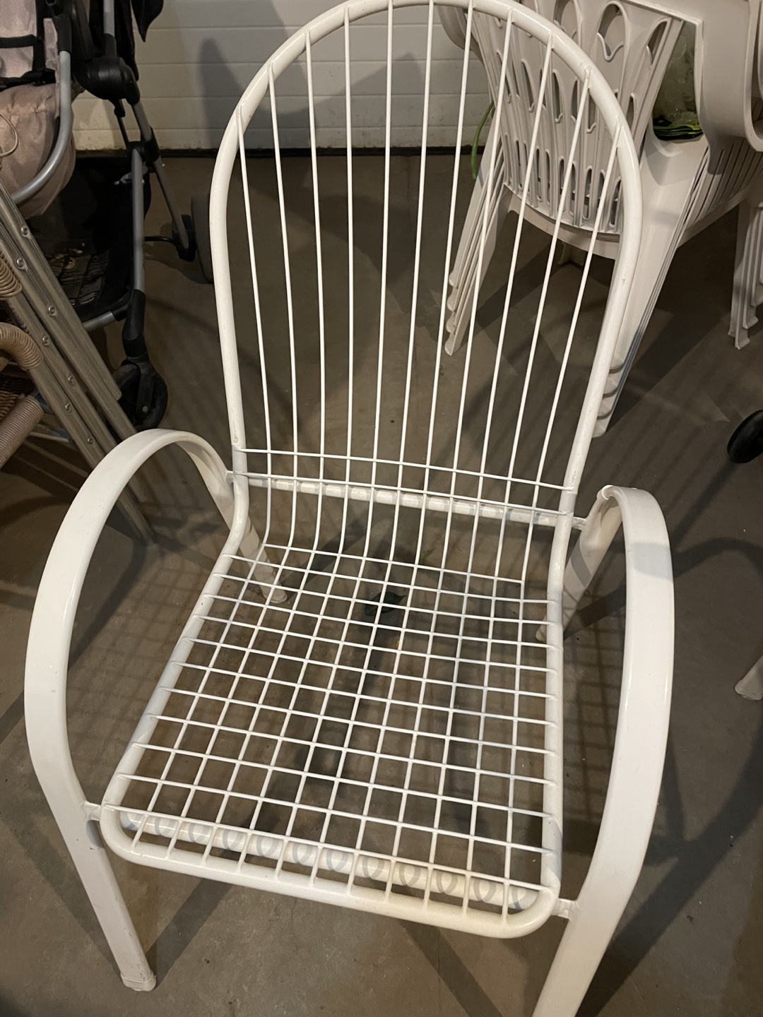 Patio Set: Table, Chairs & Umbrella - photo 5
