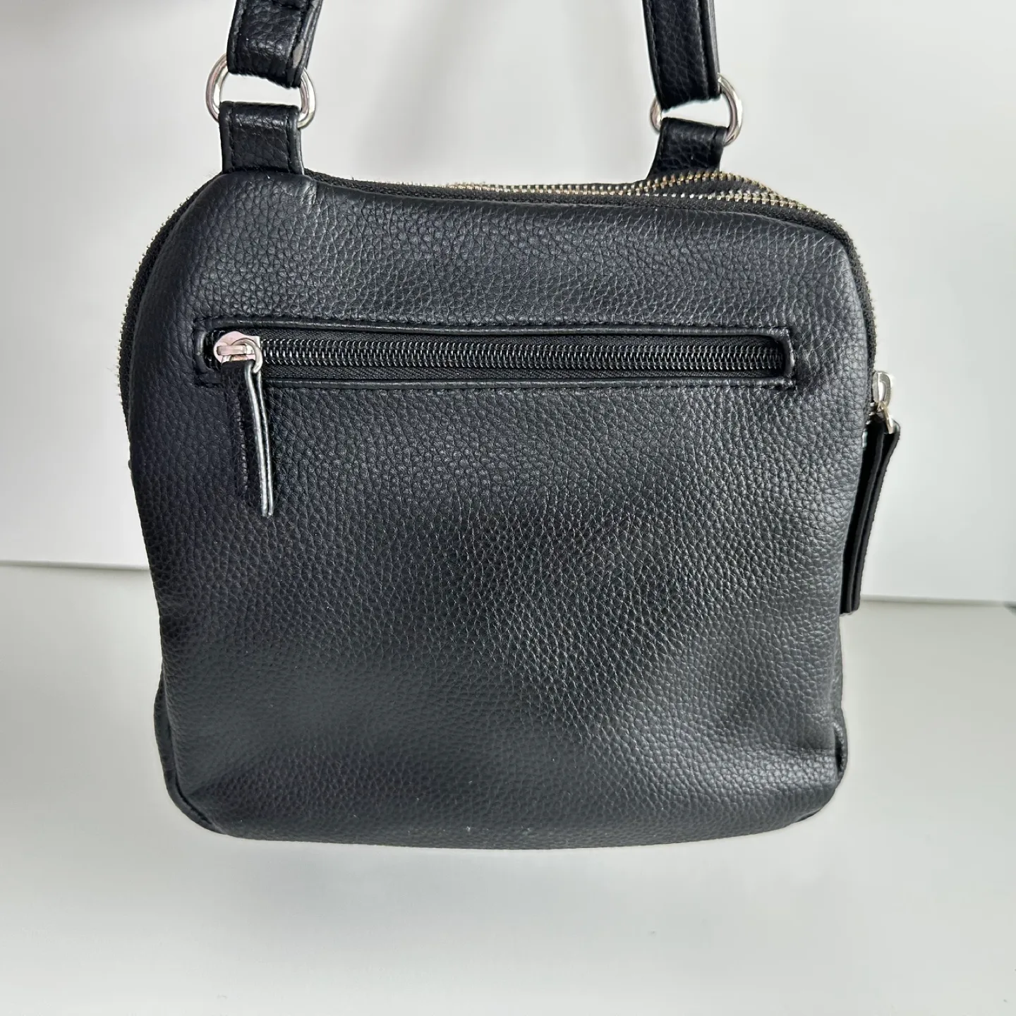 Roots Black Crossbody Bag image indicator(5)