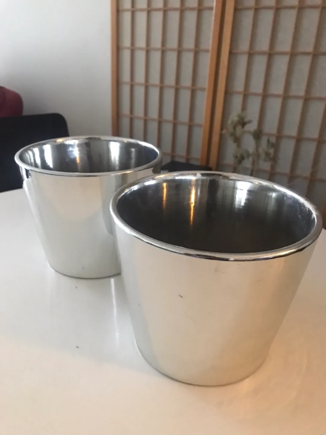 2 METALLIC PLANT POTS with 2 Free Inserts image indicator(3)