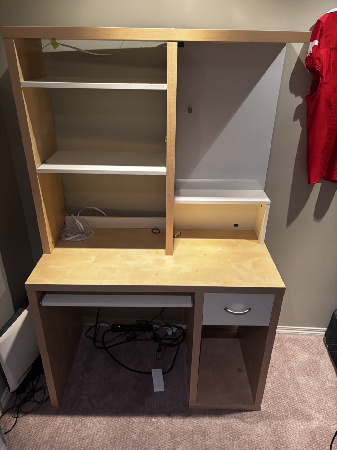 Computer Desk with Hutch