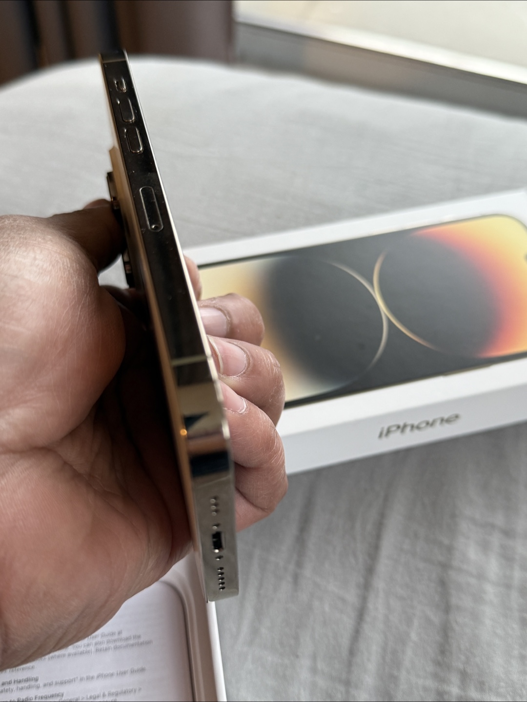 Apple iPhone - Gold - photo 4