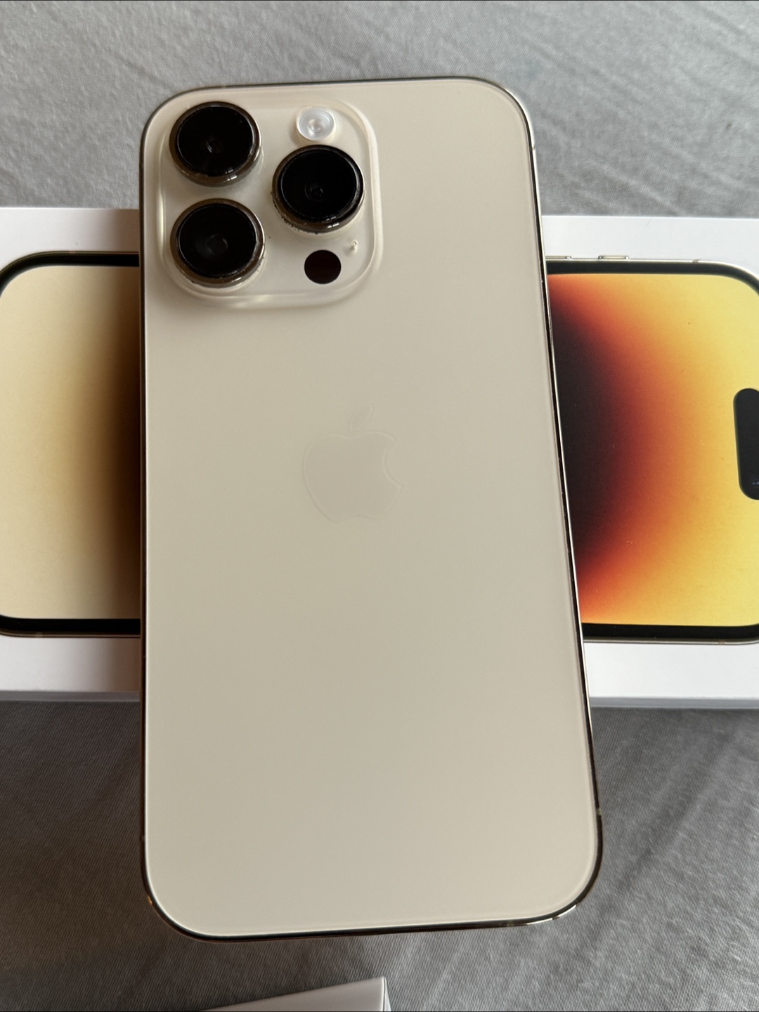 Apple iPhone - Gold - photo 3