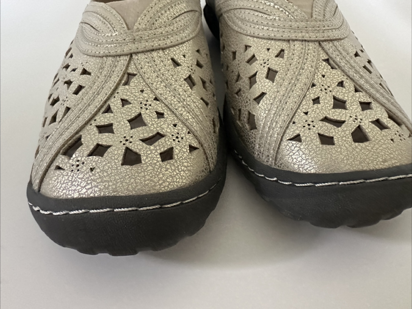 Jambu Wide Width Slip-On Shoes size 9 - photo 2