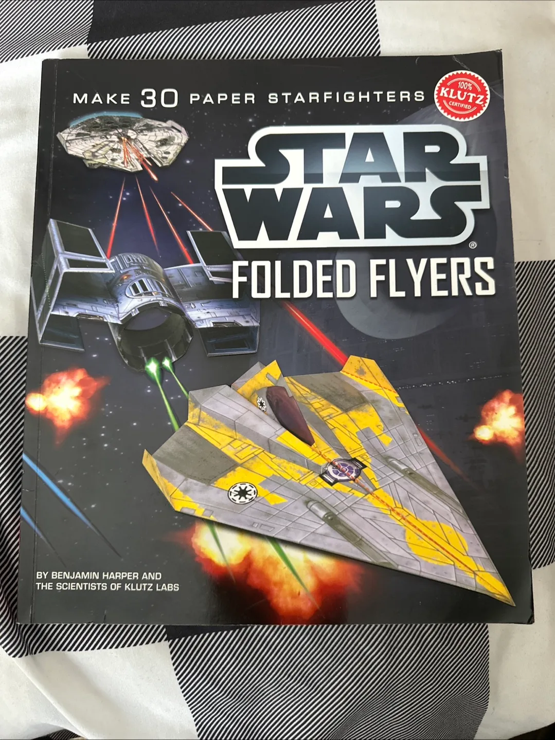 Star Wars Folded Flyers Activity Book thumbnail