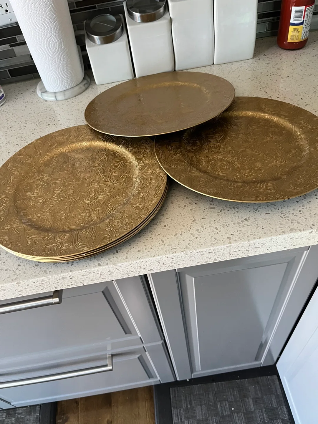 30 Gold Charger Plates image indicator(7)