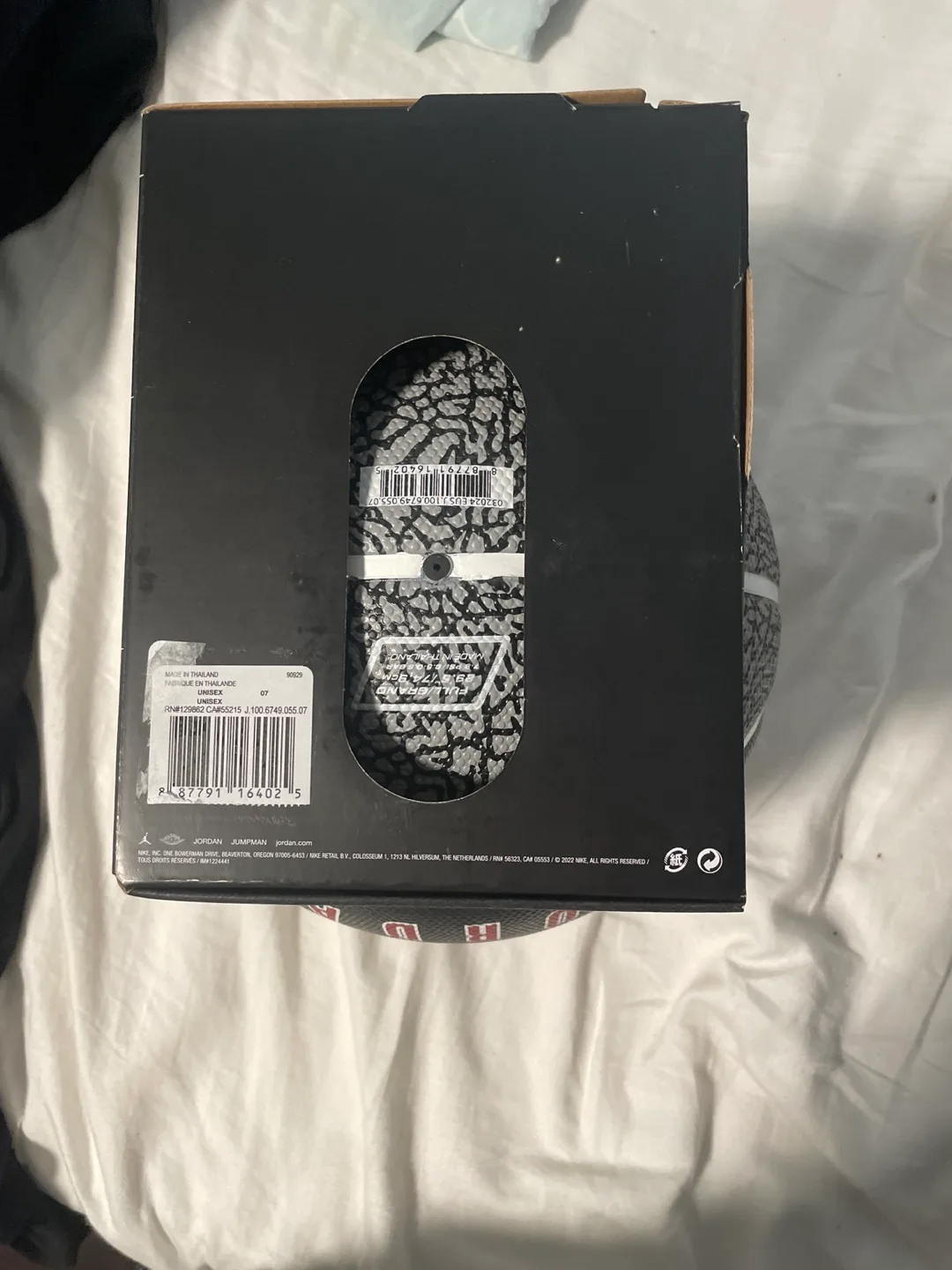 Jordan Playground Basketball - Full Size image indicator(4)