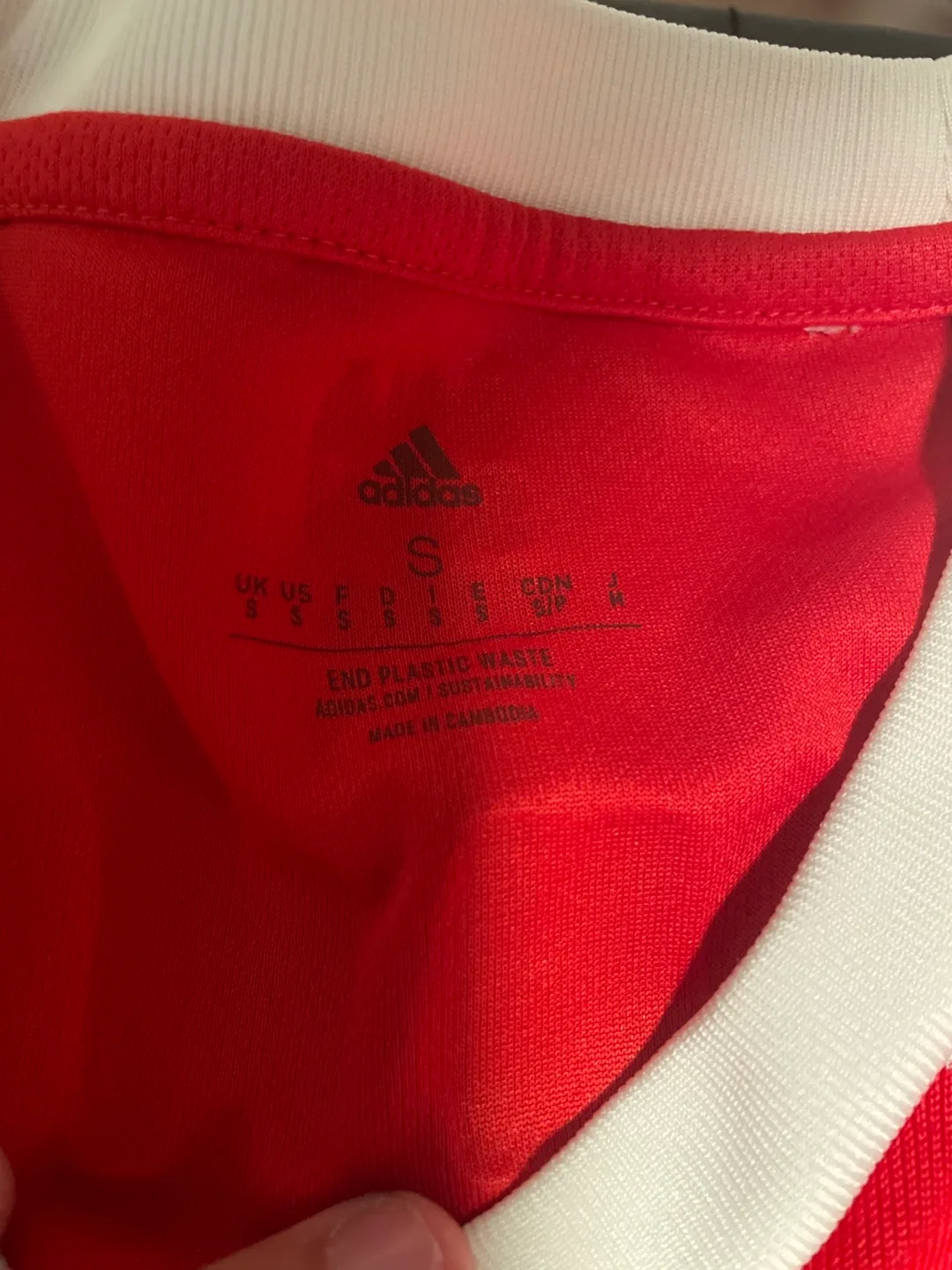 FC Bayern Munich Soccer Jersey image indicator(4)