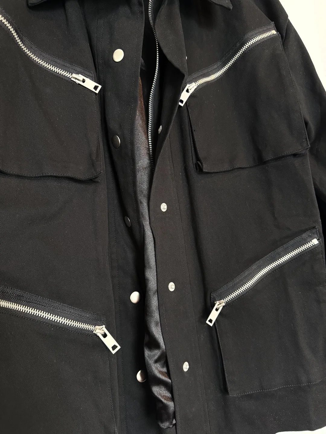 I Am Gia Elevara Black Utility Jacket image indicator(9)