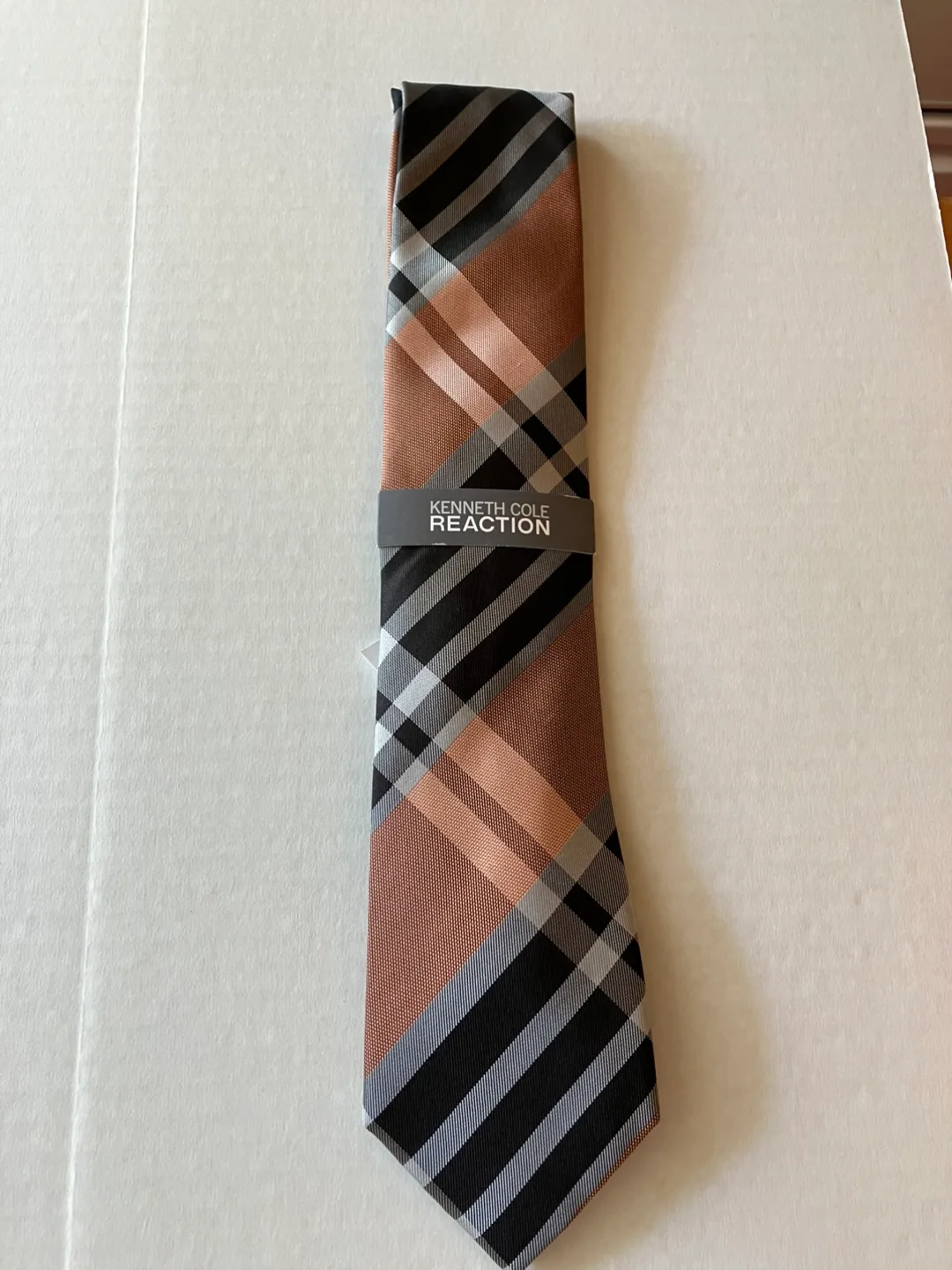 🥕🥕Kenneth Cole Reaction Patterned Tie thumbnail