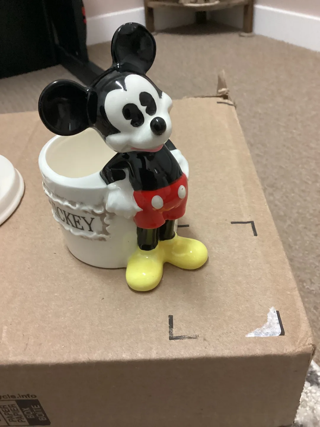 Mickey Mouse for trinkets thumbnail