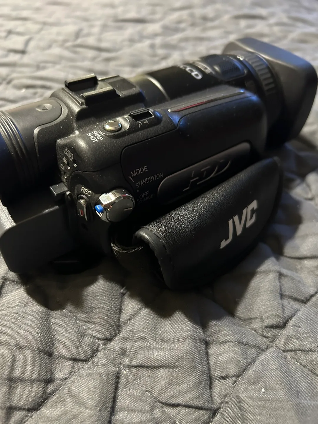 Everio GZ-HD7U 3CCD 60GB Hard Disk Drive HD Camcorder image indicator(5)