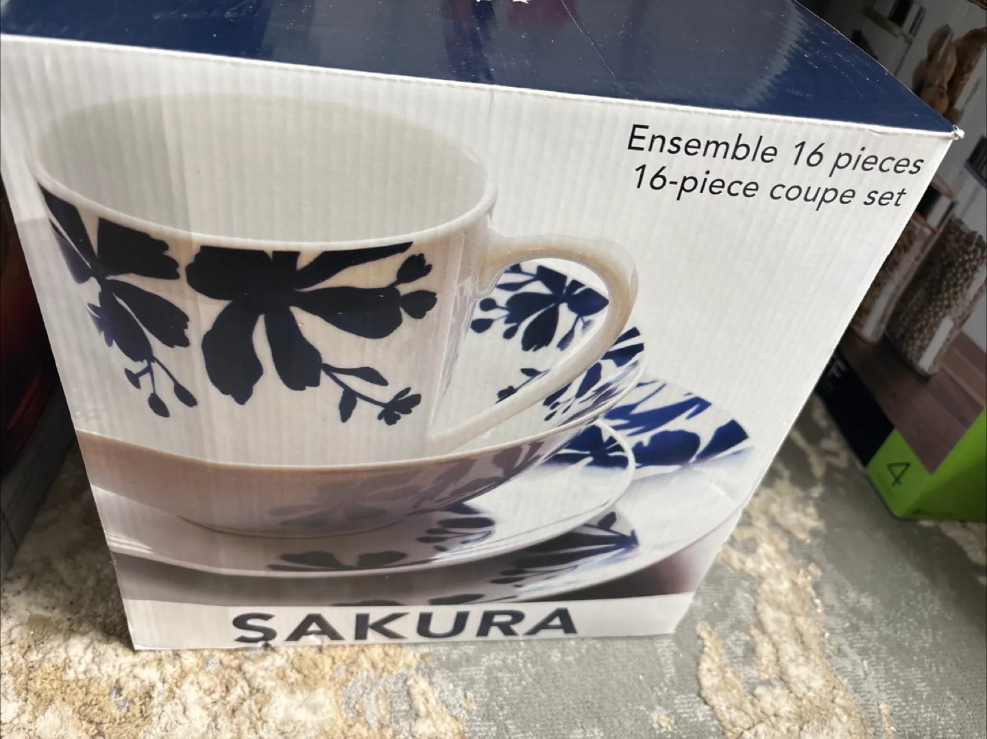 LC Studio Sakura 16-Piece Coupe Set thumbnail