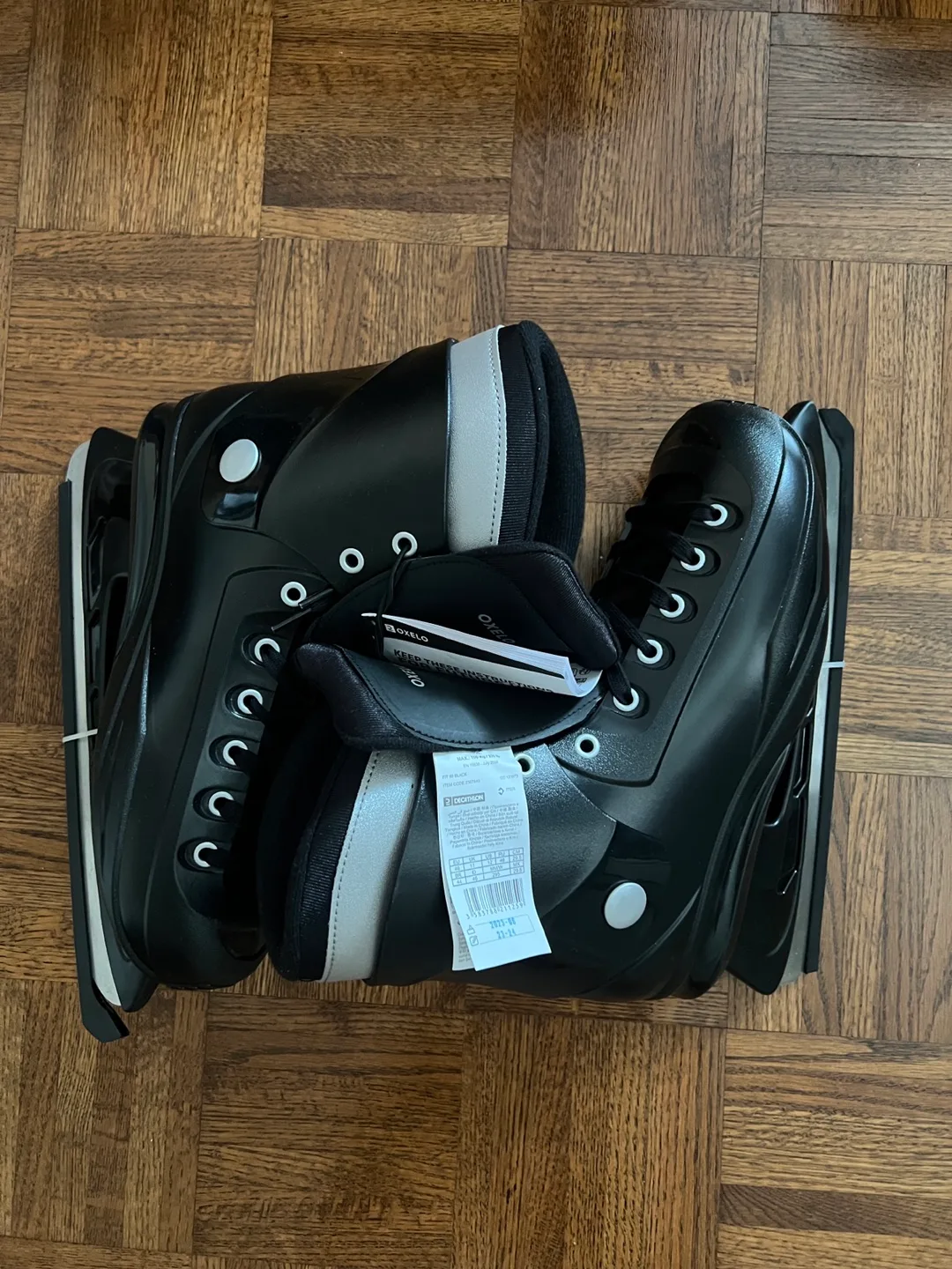 Black Ice Skates thumbnail