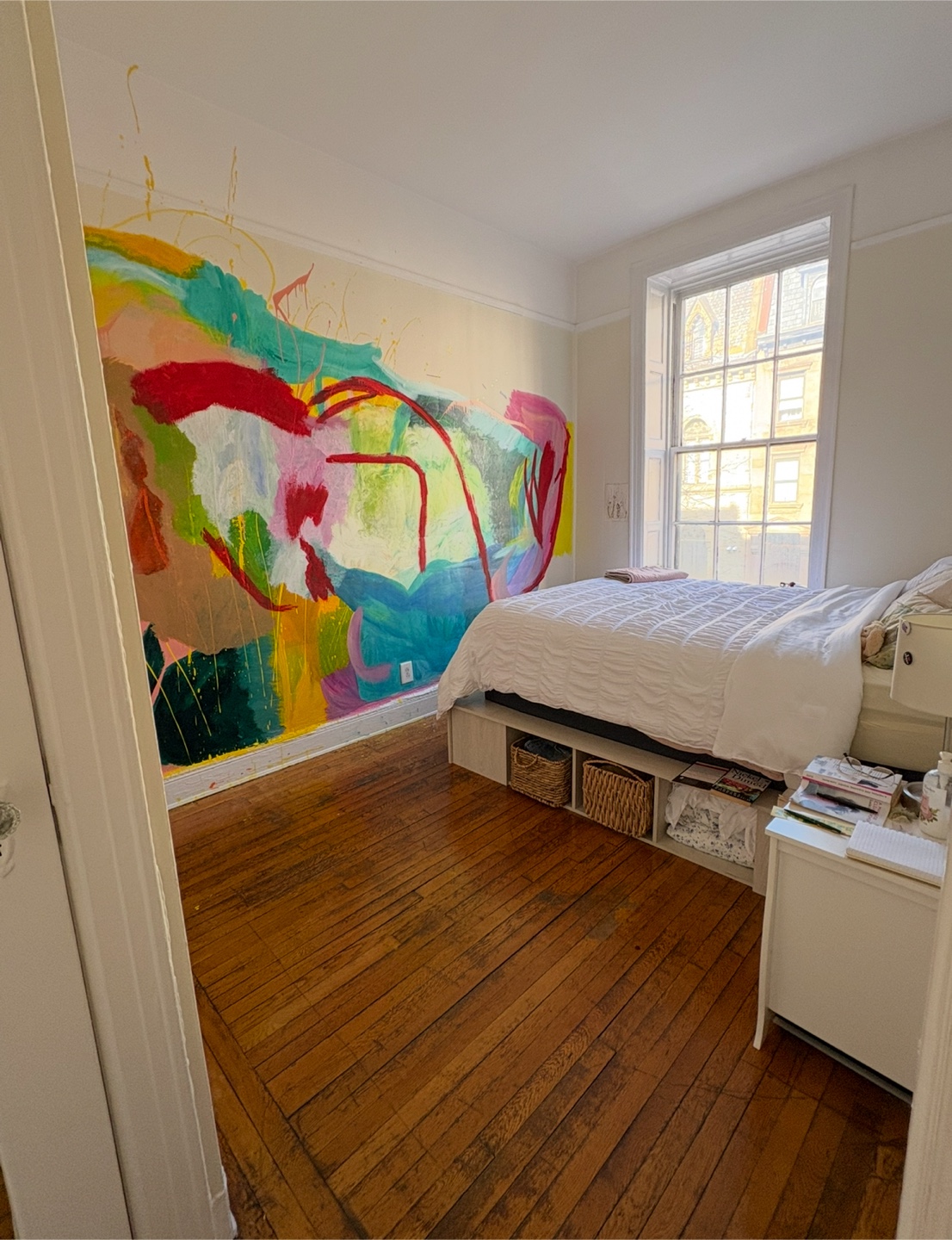 Queen size mattress, box spring and storage bed