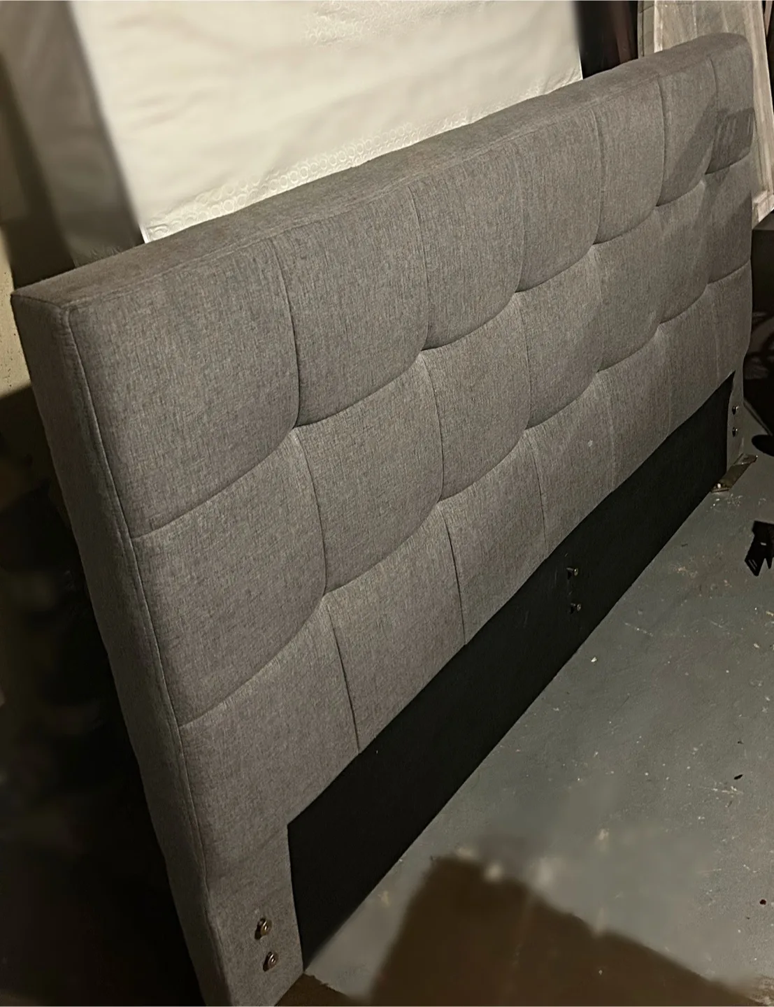 Grey Tufted Headboard image indicator(4)