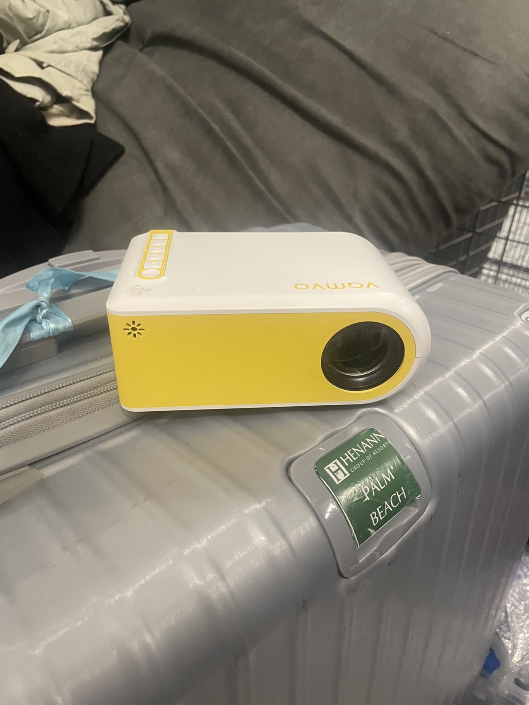 Vamvo Mini Projector