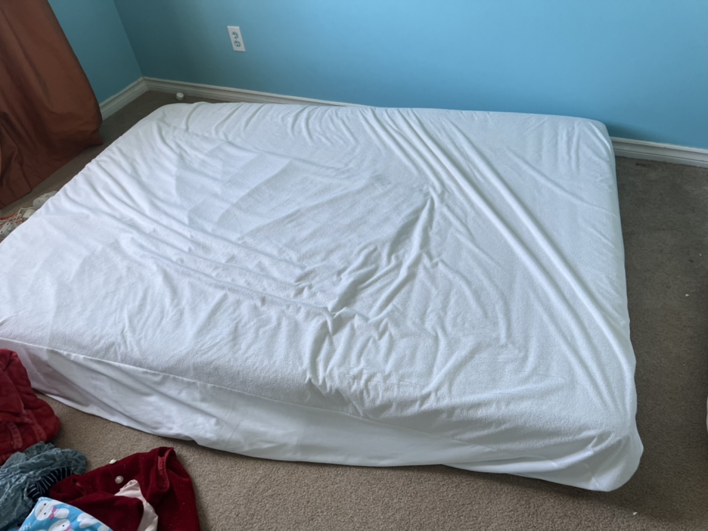 White twin Bed-pick up today or tomorrow - photo 2