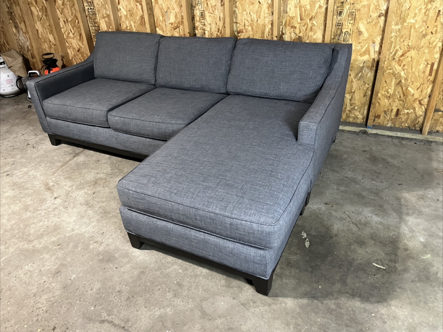FREE DELIVERY - Modern Gray Sectional w/ Reversible Chaise - photo 2