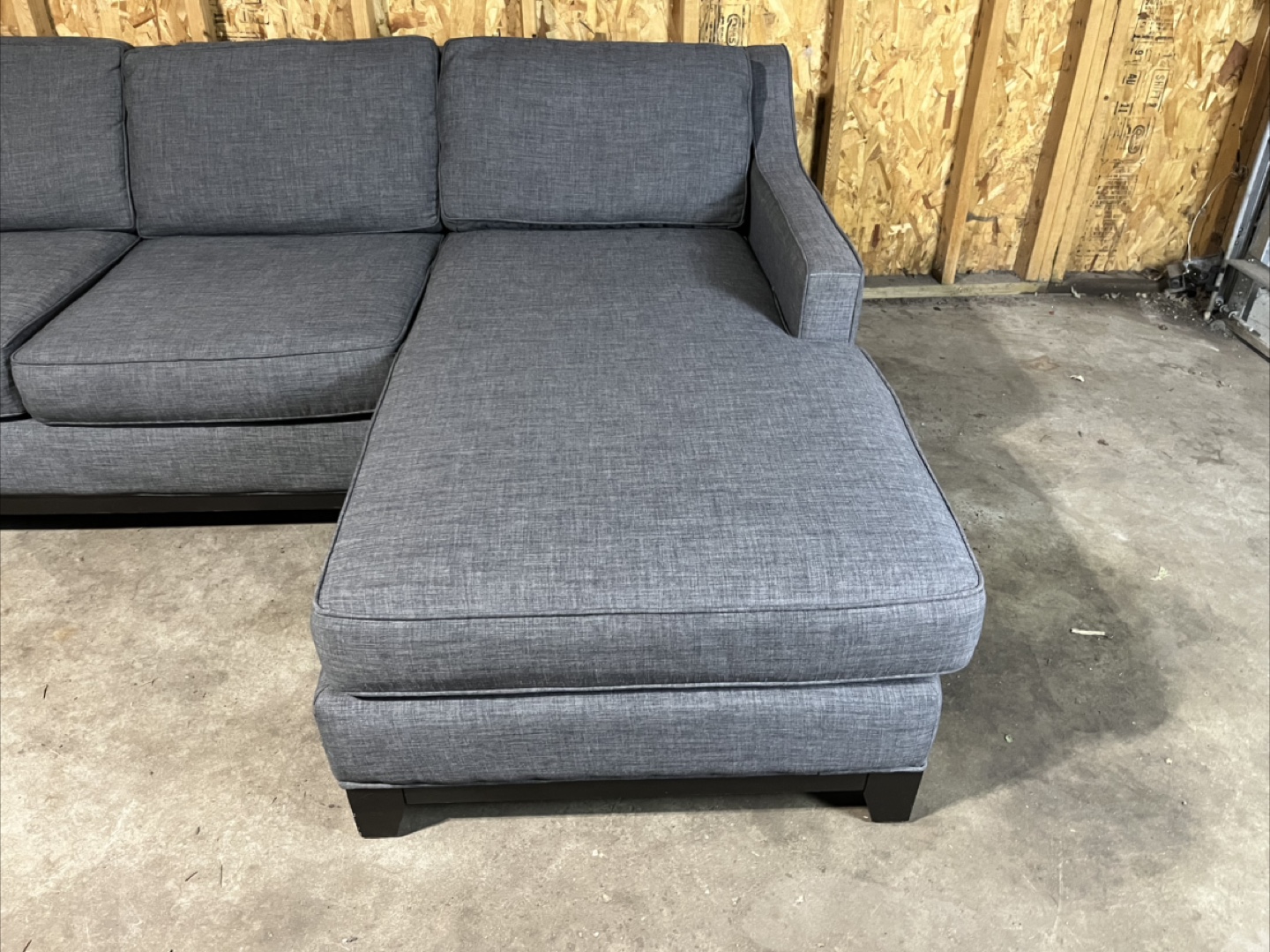 FREE DELIVERY - Modern Gray Sectional w/ Reversible Chaise - photo 5