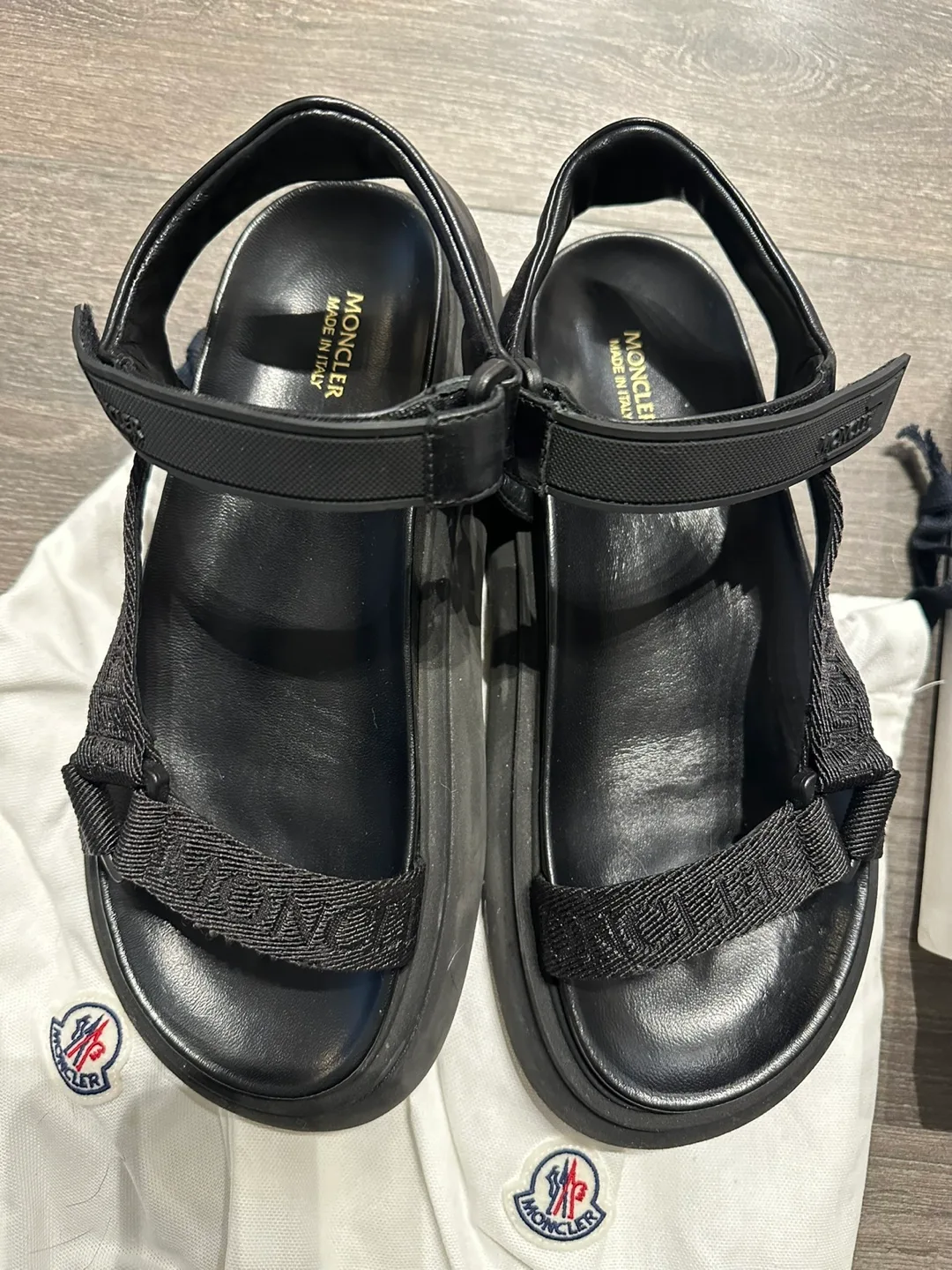 Moncler Catura Sandals 39 image indicator(2)
