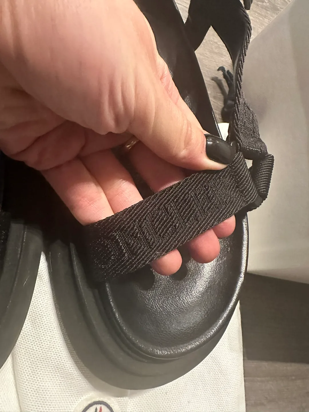 Moncler Catura Sandals 39 image indicator(4)