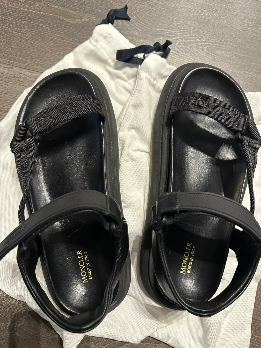 Moncler Catura Sandals 39 image indicator(6)