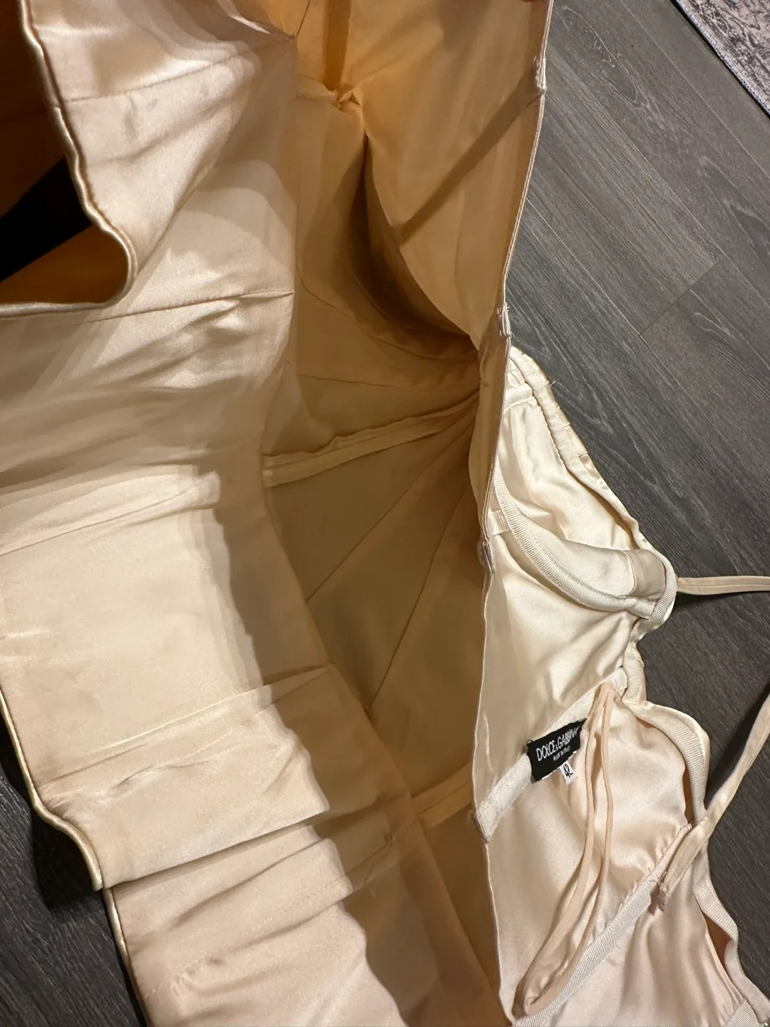 Dolce Gabbana silk corset made in Italy size 42 image indicator(9)