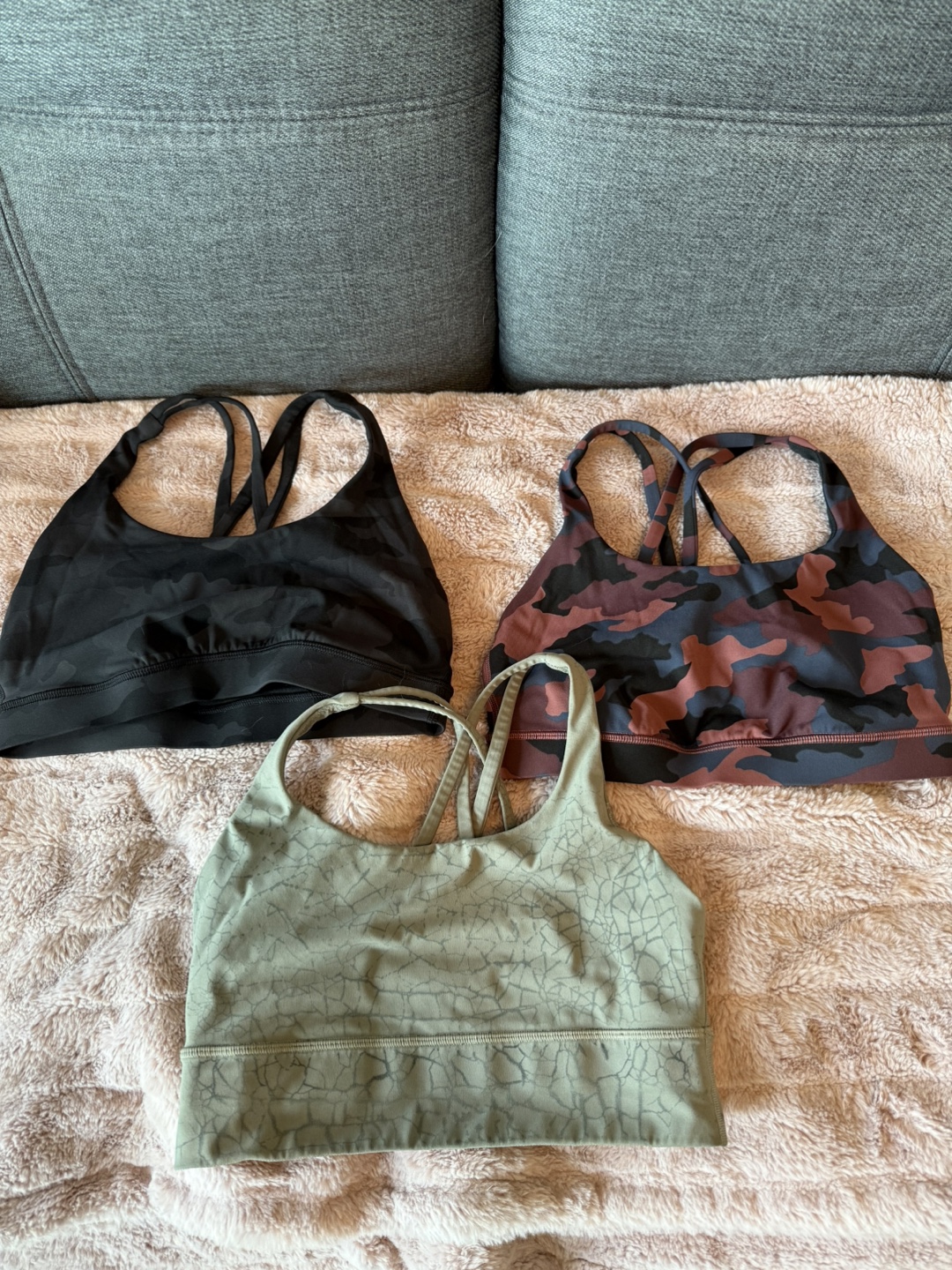 Lululemon sports bras size 6