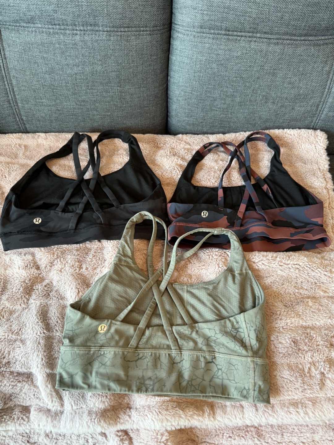 Lululemon sports bras size 6 - photo 2