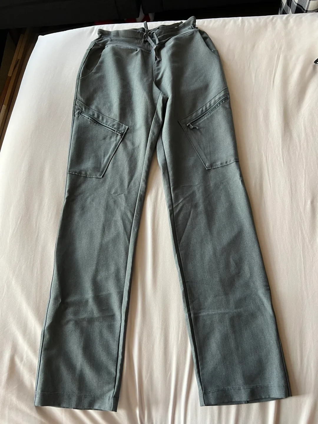 Scrub pants for women thumbnail