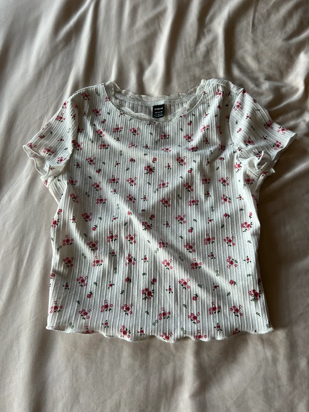 Shein Floral Ruffle Crop Top thumbnail