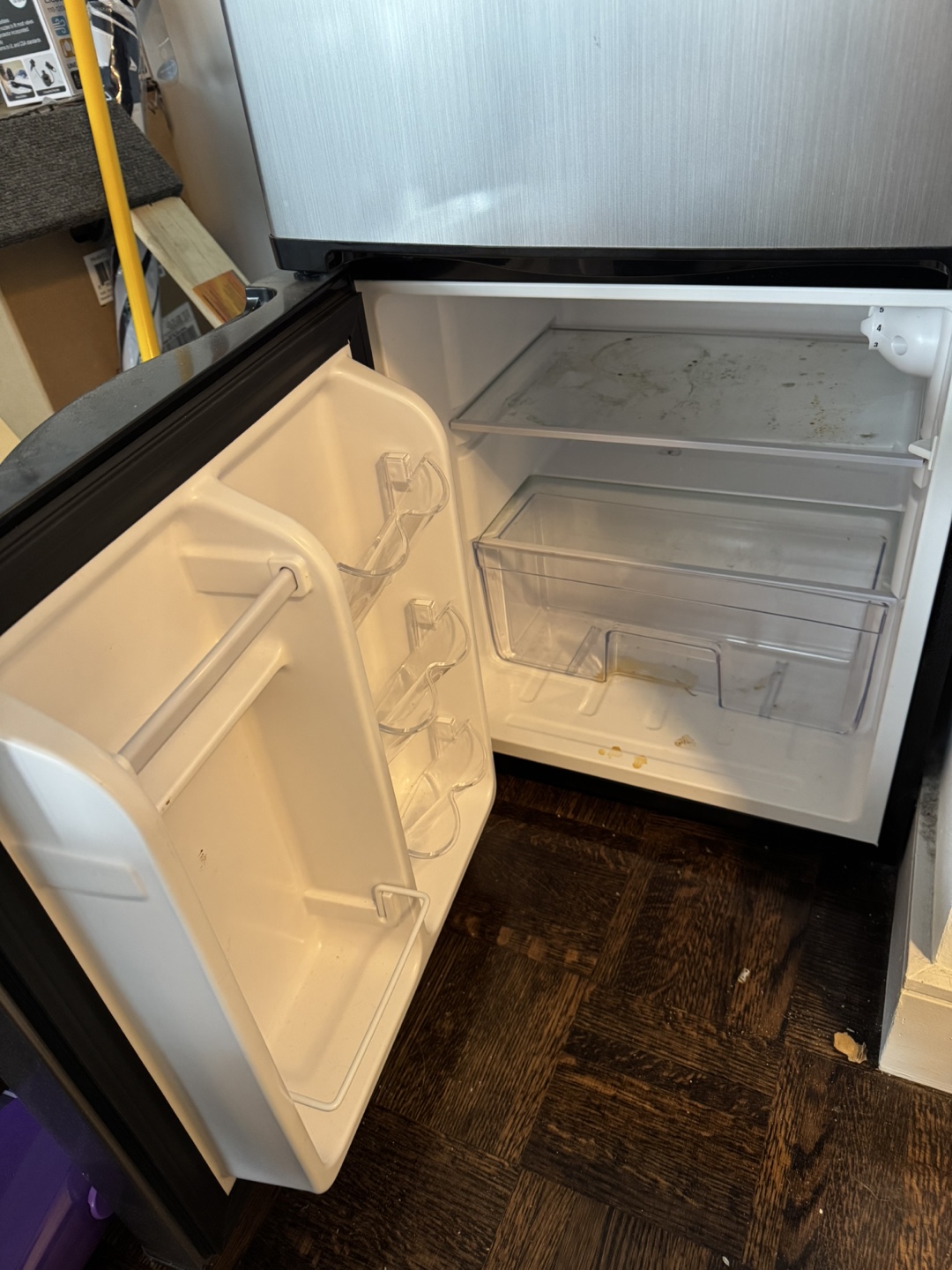 Insignia Mini Fridge with Freezer - photo 3