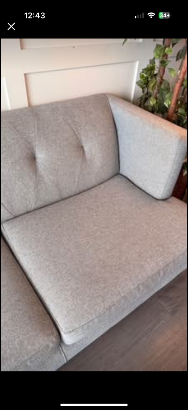 Stylish CB2 Holden Style Grey Tufted 3 Seater Sofa - photo 3