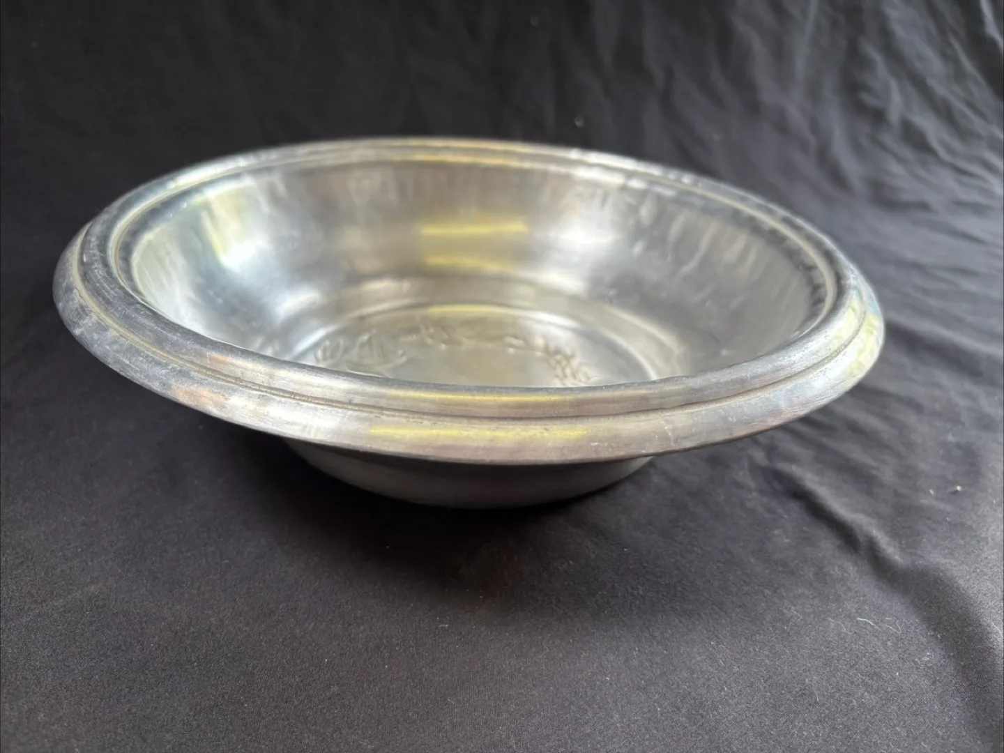 Vintage Metal Bowl image indicator(4)